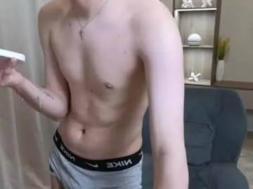 Chaturbate Live Porn of alexander_18_xxl