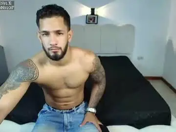 Chaturbate Sex Cam of mikethomson01