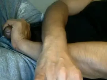 Chaturbate Free Porn Cam of adipoli710