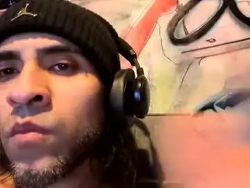 Chaturbate Free Porn Cam of el_mucho_dingdong1