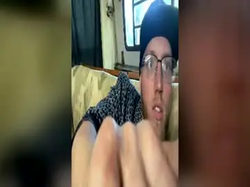 Chaturbate Live Sex Cam of dilf_96