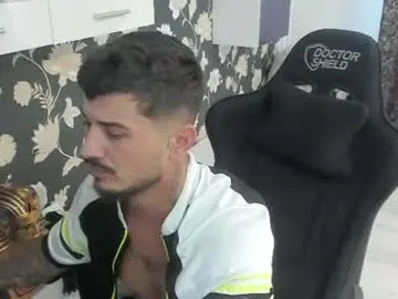 Chaturbate Live Sex Cam of jonnyporn1
