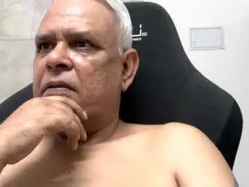 Chaturbate Live Sex Cam of maturedman_44