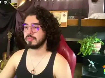 Chaturbate Live Sex Cam of artorias_4