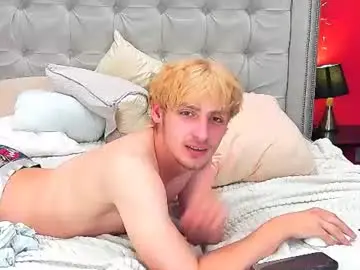 Chaturbate Live Sex Cam of damonlux