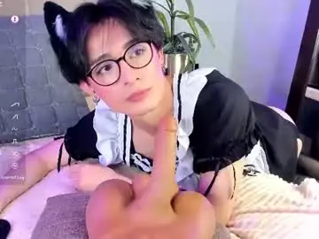 Chaturbate Best live sex cam show of cherryy_boy