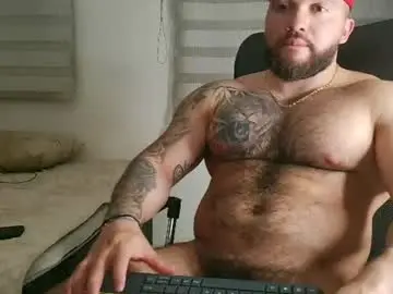 Chaturbate Live Sex Cam of andrew_holden__