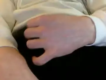 Chaturbate Live Sex Cam of leomilan02