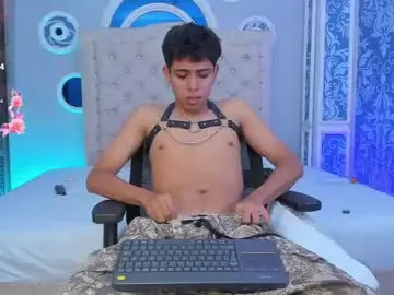 Chaturbate Live Sex Cam of hunterwest06