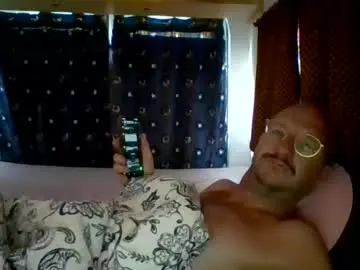 Chaturbate Free Porn Cam of martinadam18