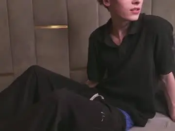 Chaturbate Free Porn Cam of curlytwinkboy