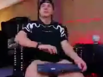 Chaturbate Watch Live Sex Cams of aslanfox_