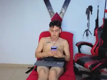 Chaturbate Sex Chat of mathias_and_nicolas