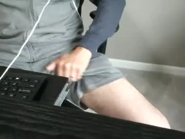 Chaturbate Free Porn Cam of milwaukeebadger24