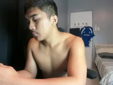 Chaturbate Live Sex Cam of pinoyadriannexxx