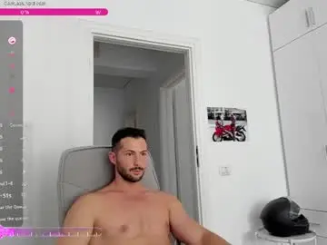 Chaturbate Watch Live Sex Cams of hard_chriss
