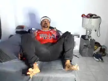 Chaturbate Free Live Porn of pikoro_gomez