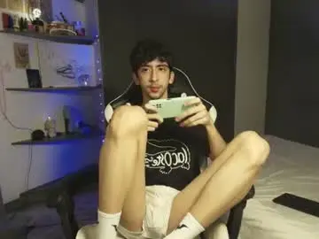 Chaturbate Live Sex Cam of vittorio_cerati