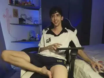 Chaturbate Adult Webcam of vittorio_cerati