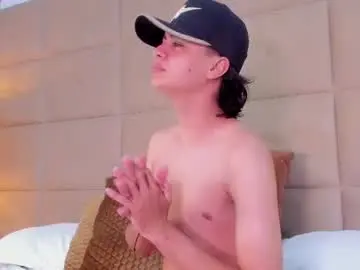 Chaturbate Live Porn of ohricky_