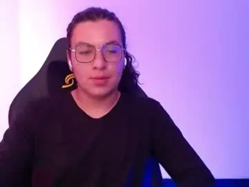 Chaturbate Live Sex Cam of yigolo_
