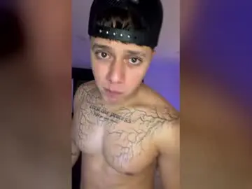 Chaturbate Live Sex Cam of astonhills