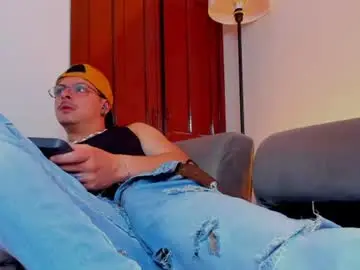 Chaturbate Private Sex Chat of leo_hunt