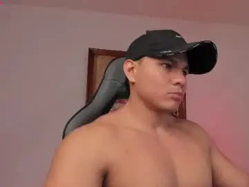 Chaturbate Live Sex of roy__constance