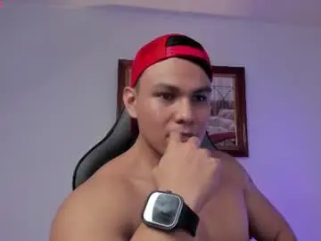 Chaturbate Adult Webcams of roy__constance