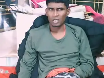 Chaturbate Live Sex Cam of indianthuggin
