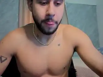 Chaturbate Live Sex Cam of alejandrojf_00