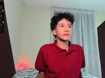 Chaturbate Adult Webcam of guy_veryhot1