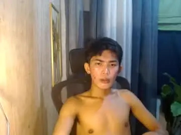 Chaturbate Sex Cam of asianhotbigcock