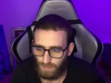 Chaturbate Live Sex Cam of brulink103