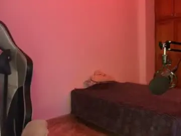 Chaturbate Watch Live Sex Cams of brulink103