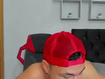Chaturbate Nude Webcam of tyler_hank1