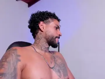 Chaturbate Adult Video Chat of luigi1_