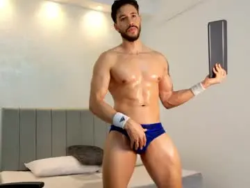 Chaturbate Live Sex Cam of evans_opry1