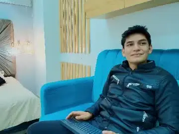 Chaturbate Live Sex of demian_whitte