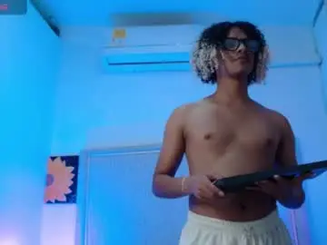 Chaturbate Sex Chat of vic_cooper