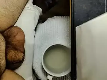 Chaturbate Sex Cam of small_1986