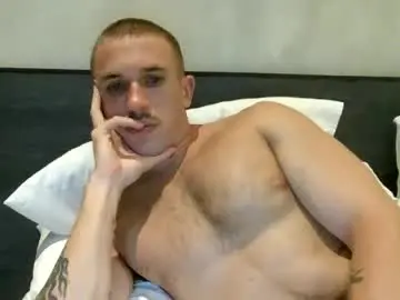 Chaturbate Sex Cam of muscleshow00