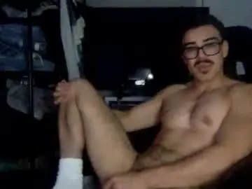 Chaturbate Live Sex Cam of luvrboy77