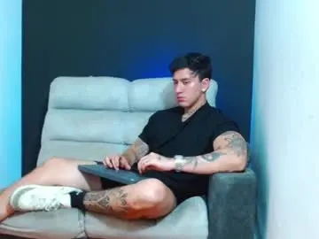 Chaturbate Live Sex Cam of justinfuller_31