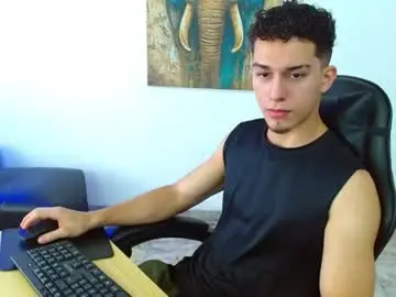 Chaturbate Adult Webcam of ryan_cum18