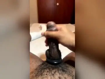 Chaturbate Watch Live Sex Cams of davis_smith2100