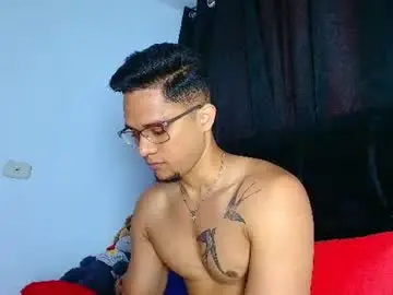 Chaturbate Adult Video Chat of roy_barney