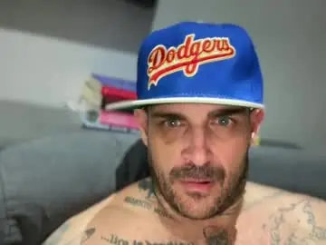 Chaturbate Watch Live Sex Cams of brightbluebrazilianeyes