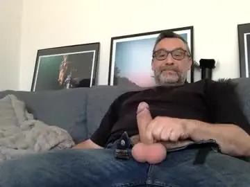 Chaturbate Live Sex Cam of chrispanam13