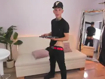 Chaturbate Best live sex cam show of darwin_stark